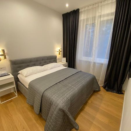 Luxury Modern Apartment Милано Екстериор снимка