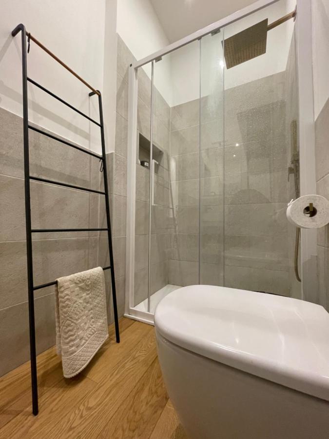 Luxury Modern Apartment Милано Екстериор снимка